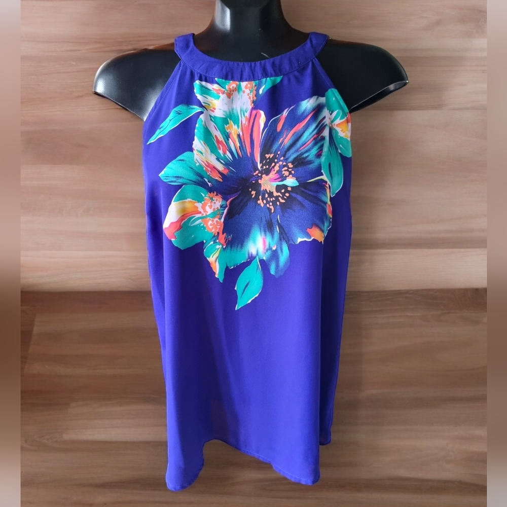 Kenar Sleeveless Floral Semi-Sheer Blouse